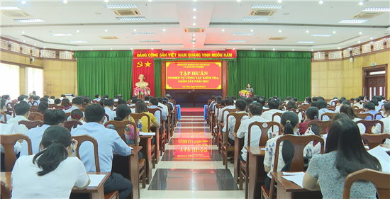 Đảng ủy khối Các cơ quan và Doanh nghiệp tỉnh Trà Vinh khai giảng lớp tập huấn nghiệp vụ công tác kiểm tra, giám sát  năm 2022